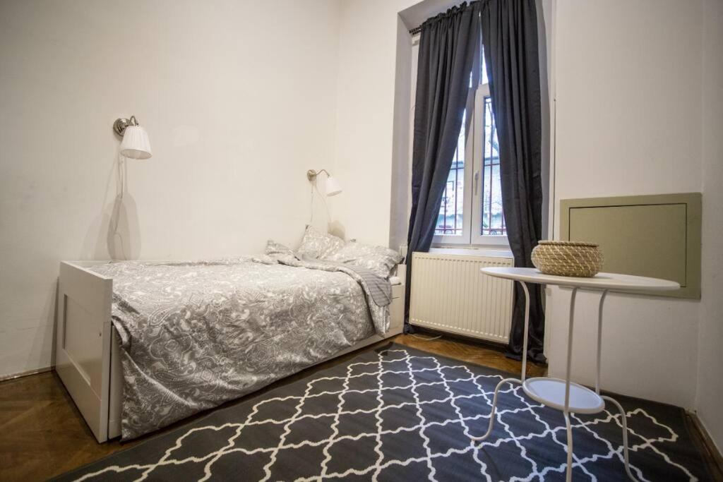 Spacious Luxury Designer Flat Apartment