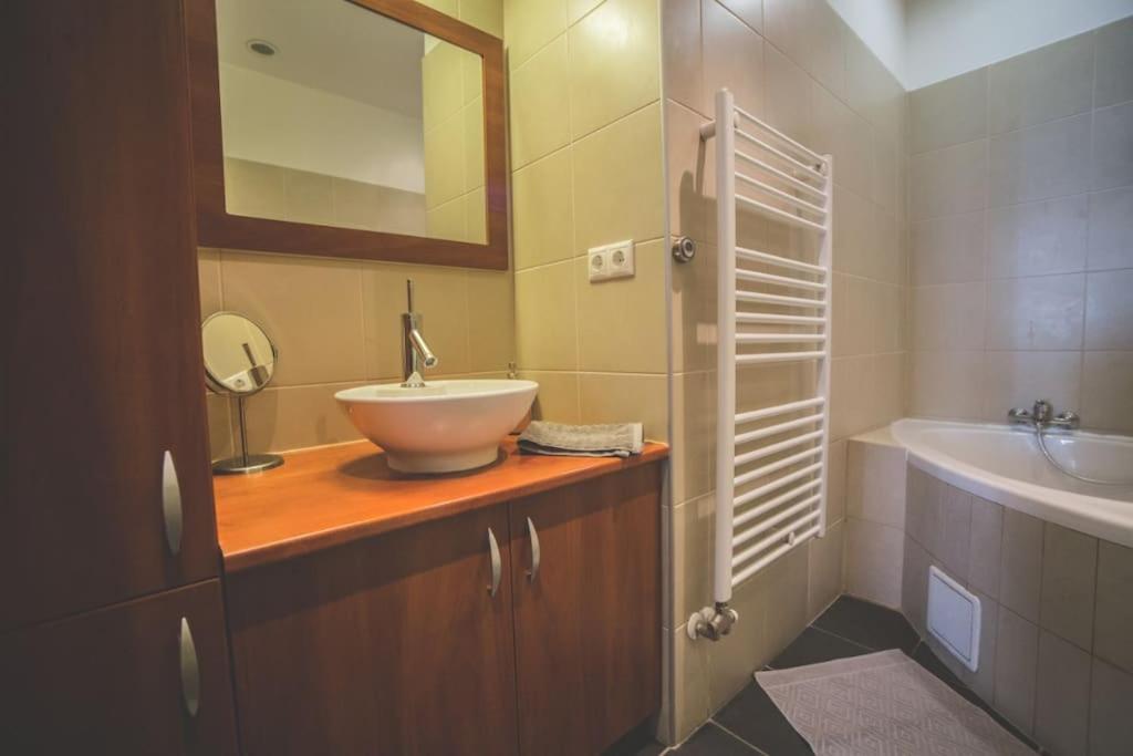Spacious Luxury Designer Flat * Budapest