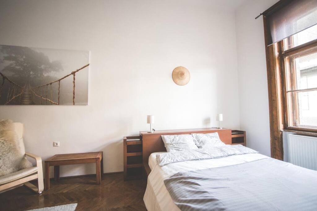 Spacious Luxury Designer Flat Apartment Budapest